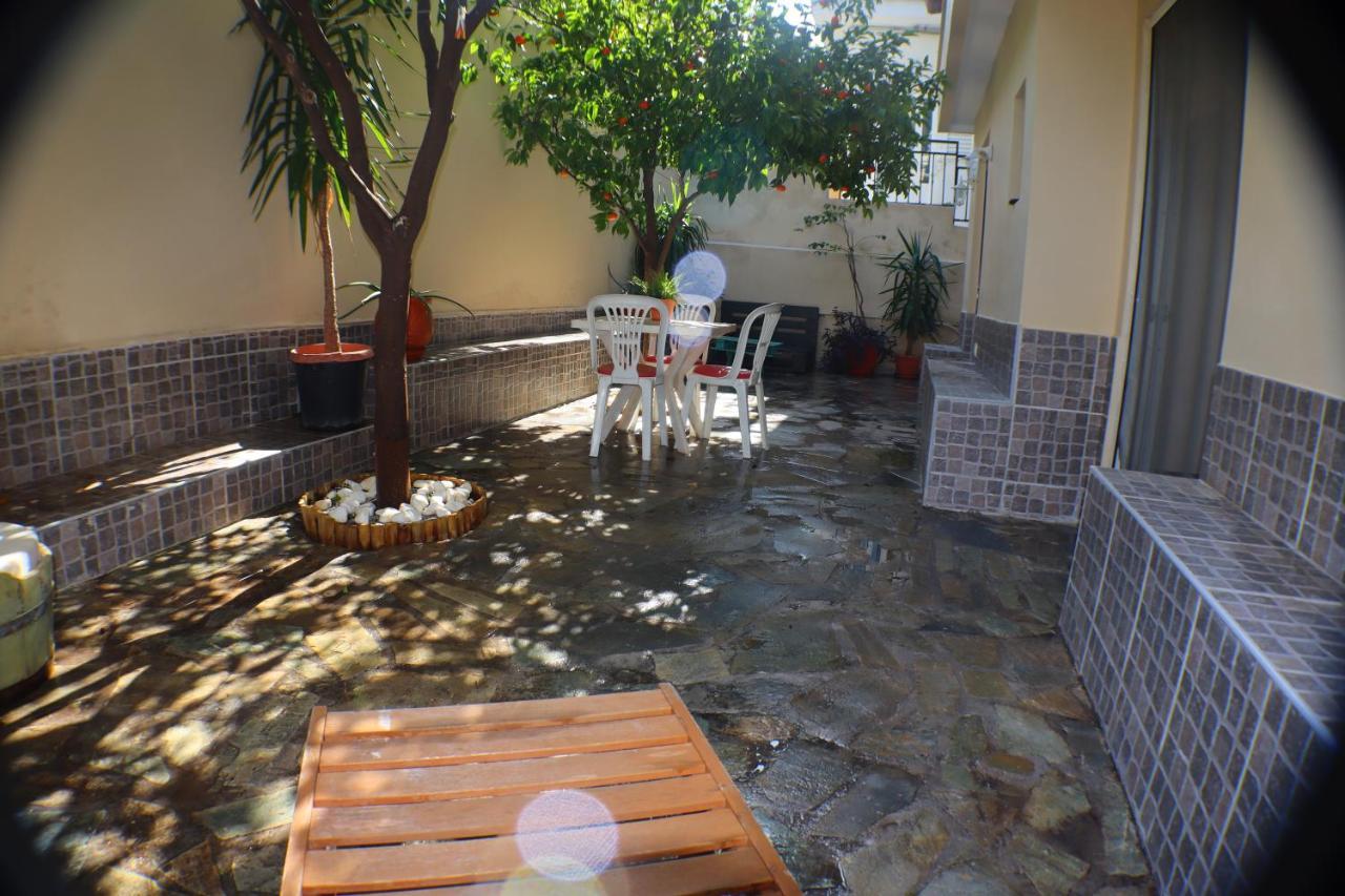 Filoxenia Apartment Athena Bagian luar foto